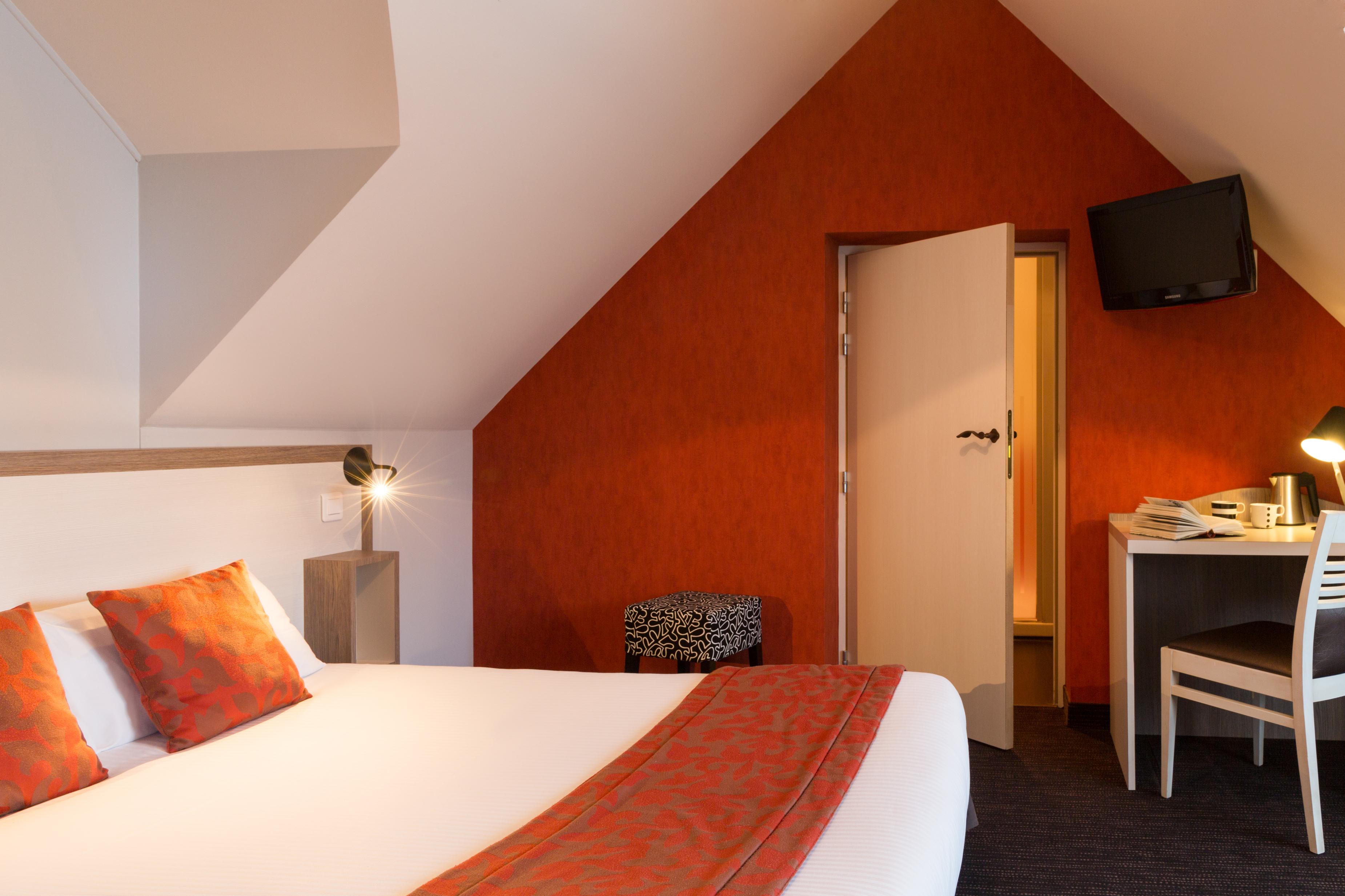 โดแมน เลอ มาร์ติเนต์ ดิ ออริจินัล เรอแล Hotel Bouin  ภายนอก รูปภาพ