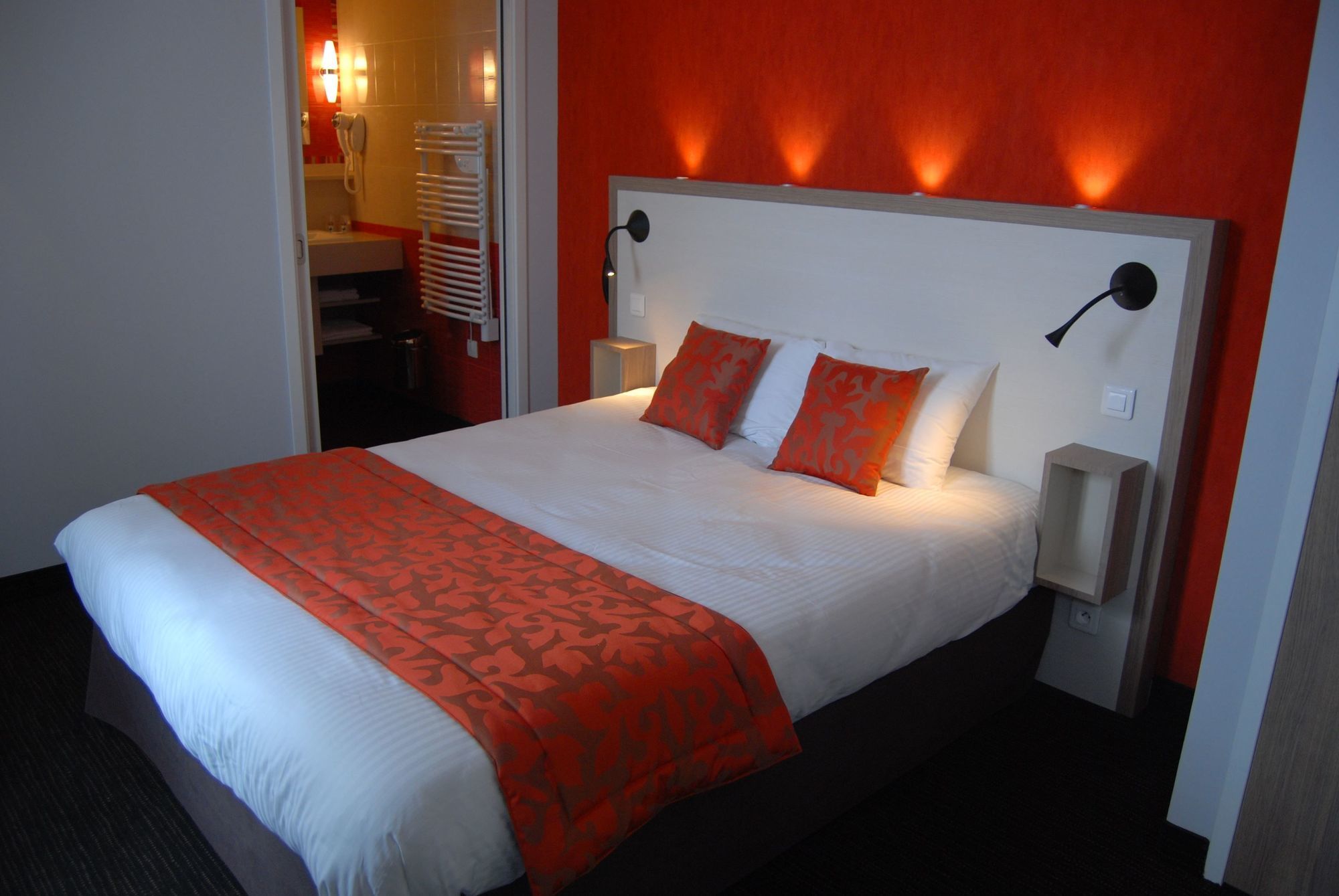 โดแมน เลอ มาร์ติเนต์ ดิ ออริจินัล เรอแล Hotel Bouin  ภายนอก รูปภาพ